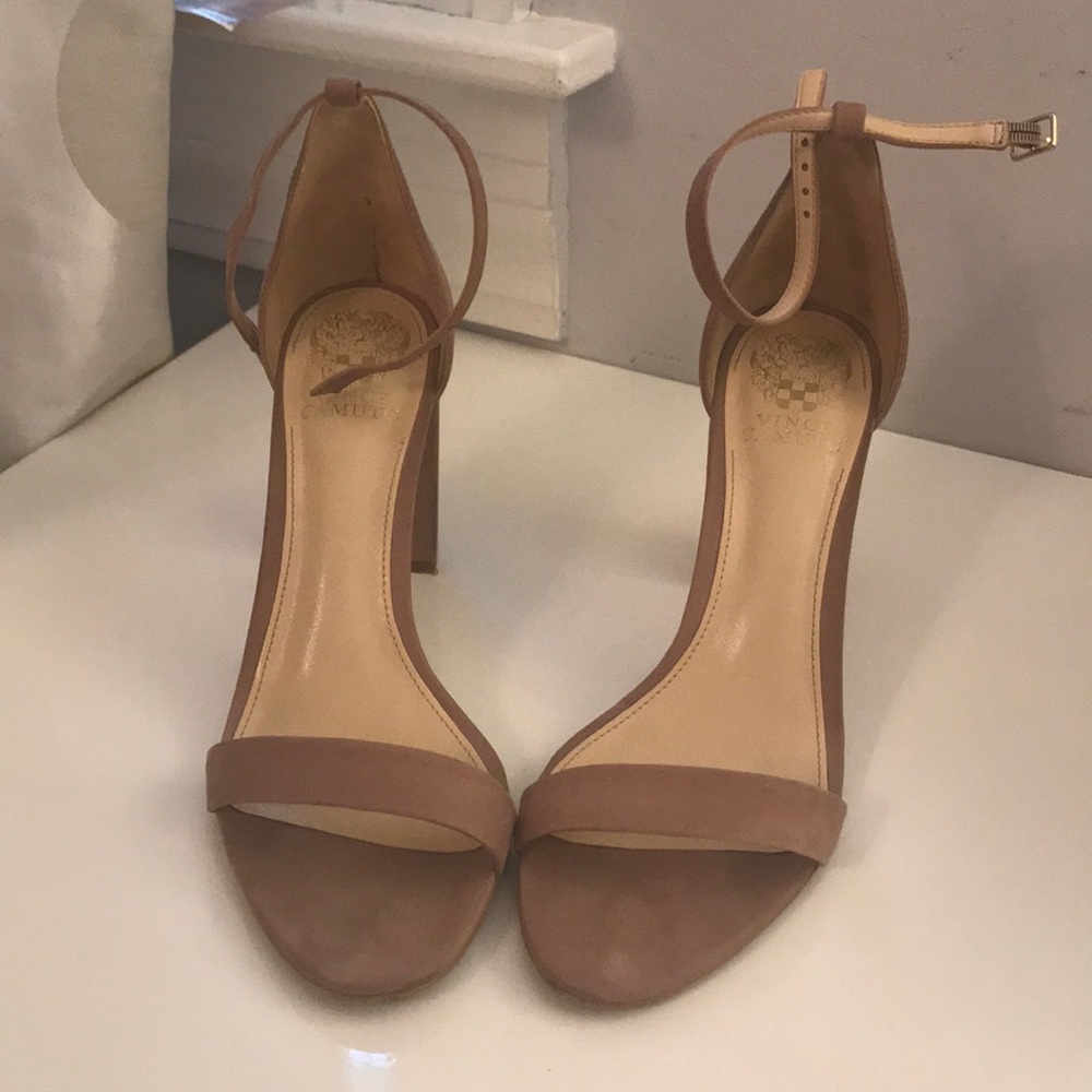 Vince Camuto sandals size 9.5